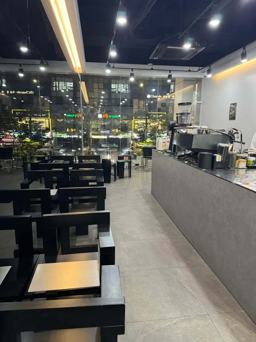 Inside Pict Roastery with its calm atmosphere