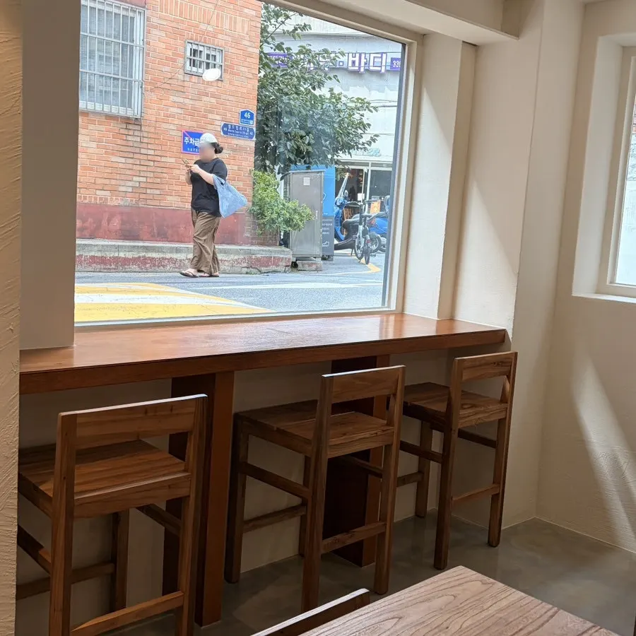 Window seat overlooking the alley