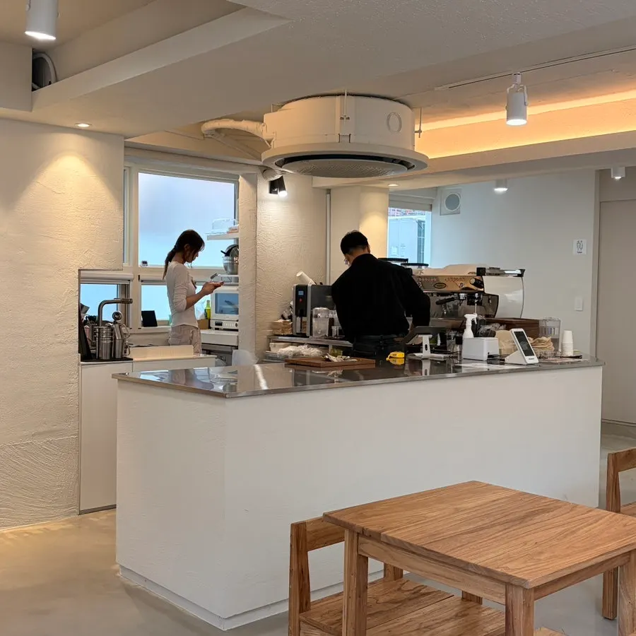 Café chair and table with well-matched heights