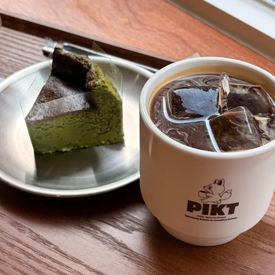 Deep green matcha Basque cheesecake