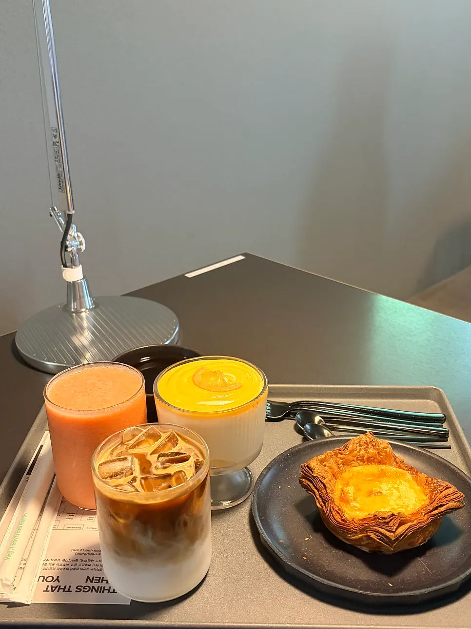 피어어피어 커피와 음료 메뉴판