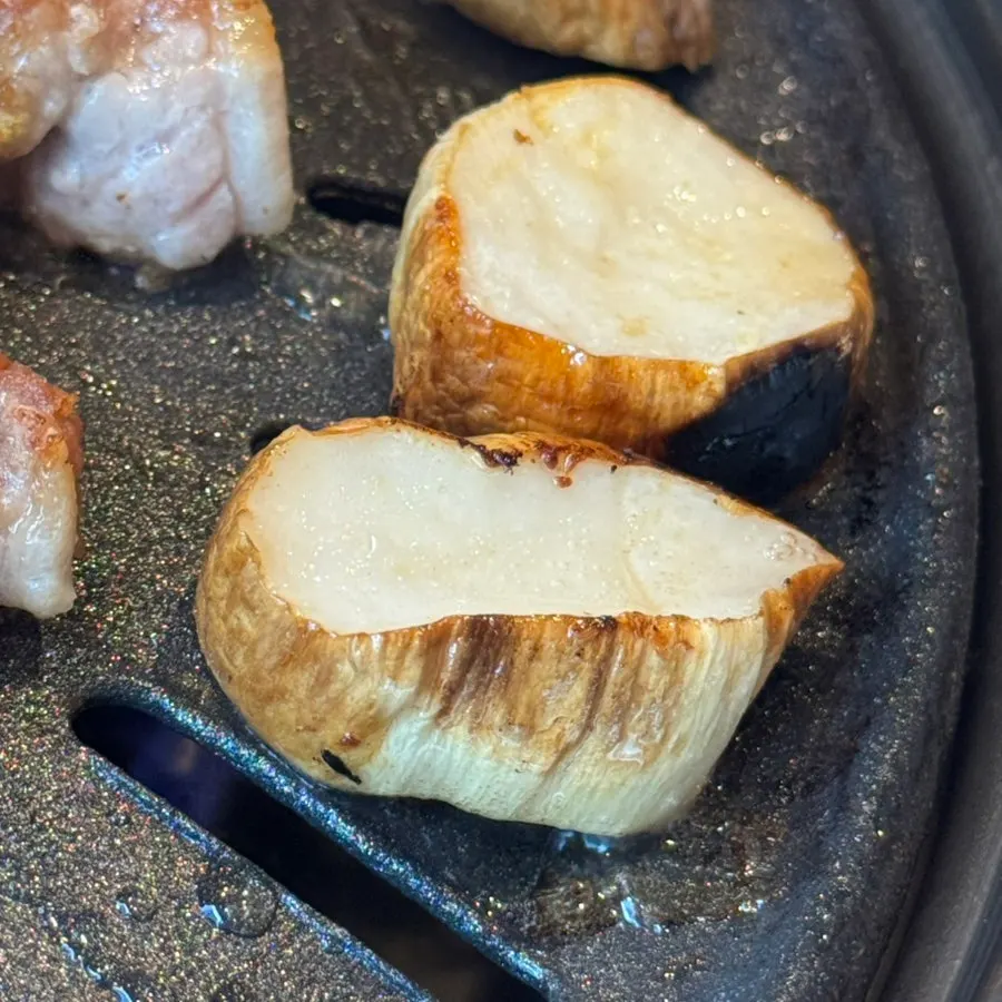 Pork that shows off its freshness at Dwaeji Mansion
