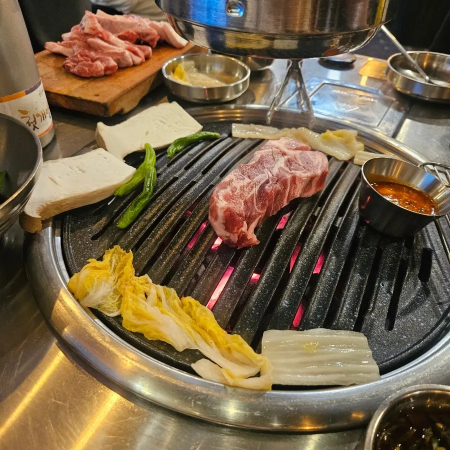 갈치속젓과 백김치 등 곁들임 안내