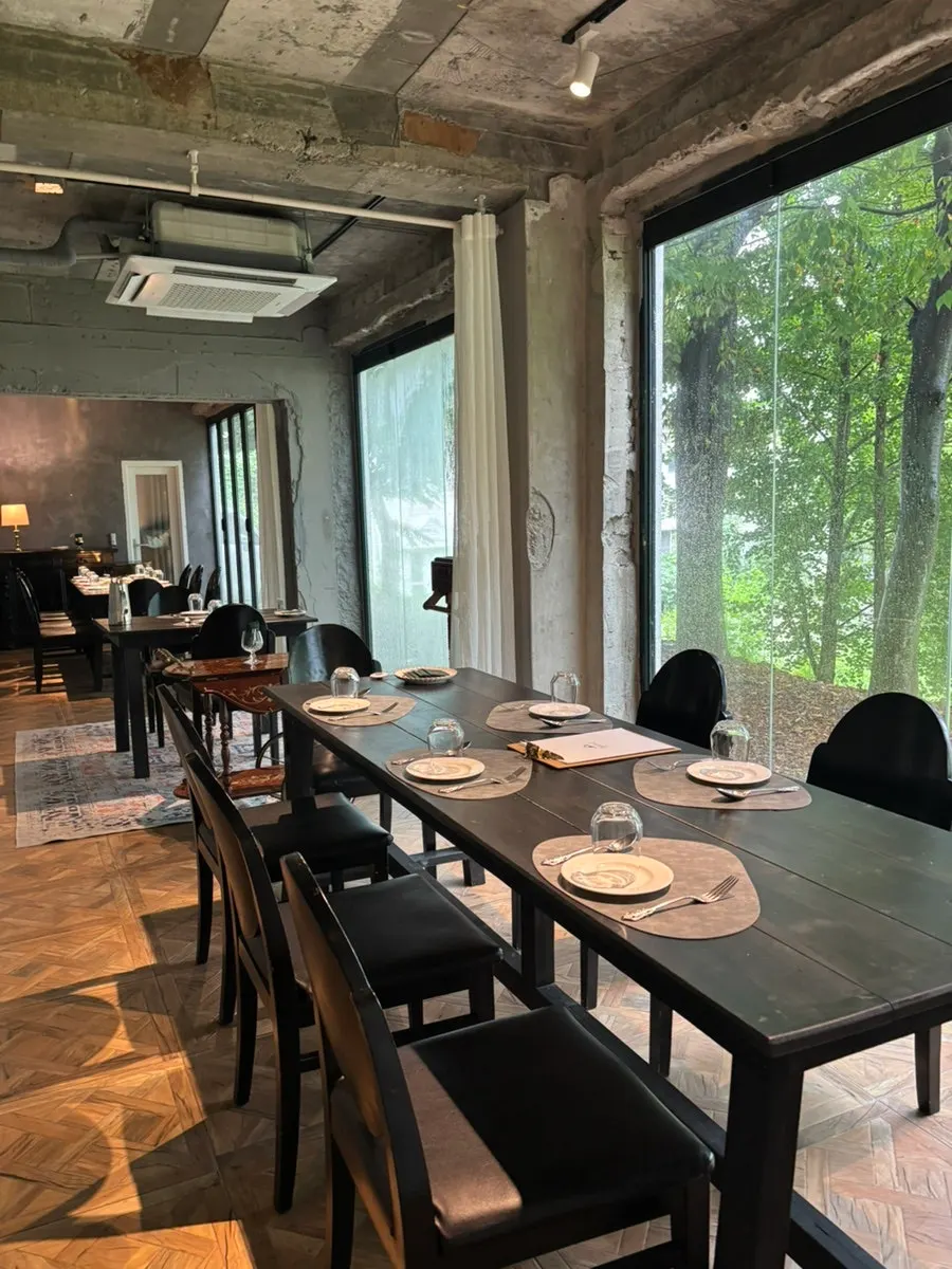 Calm-atmosphere seating at Pig Mie-eul