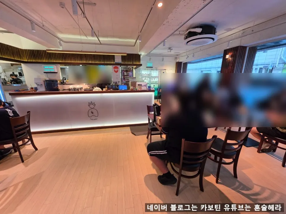 清潔なPine Katsu Jamsil Main Branchの店内