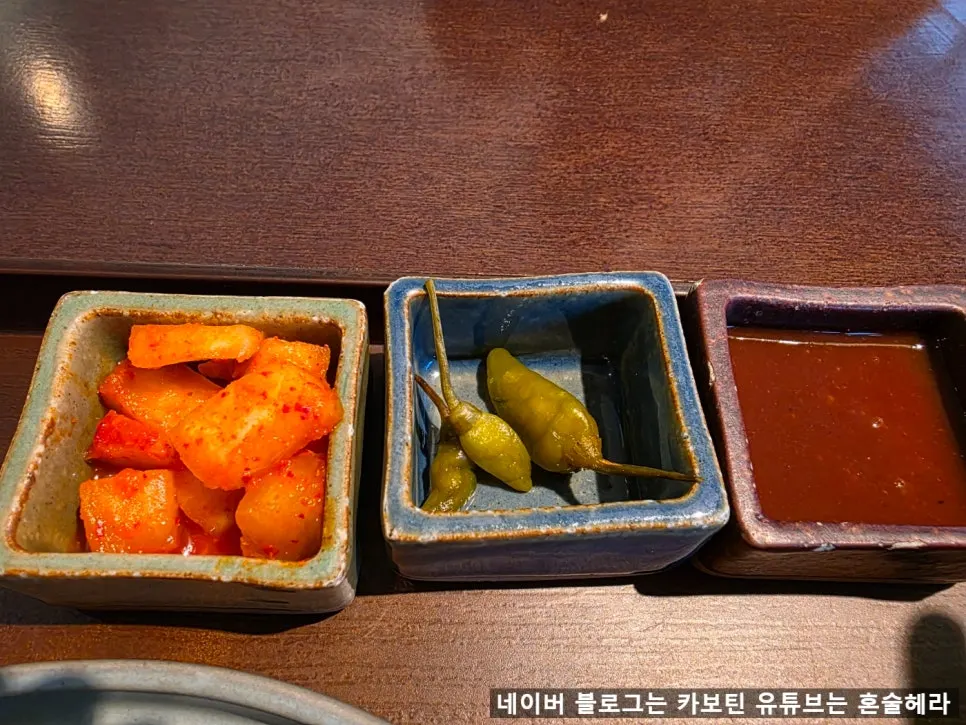 厚切りにされたヒレカツとチーズカツ