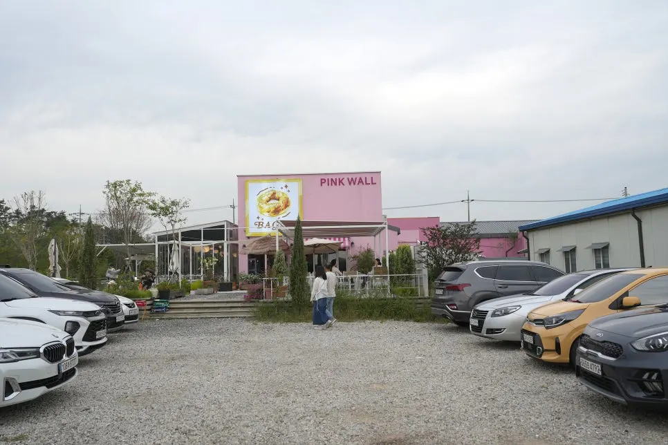 Entrance area of Pink Wall Cafe bakery café