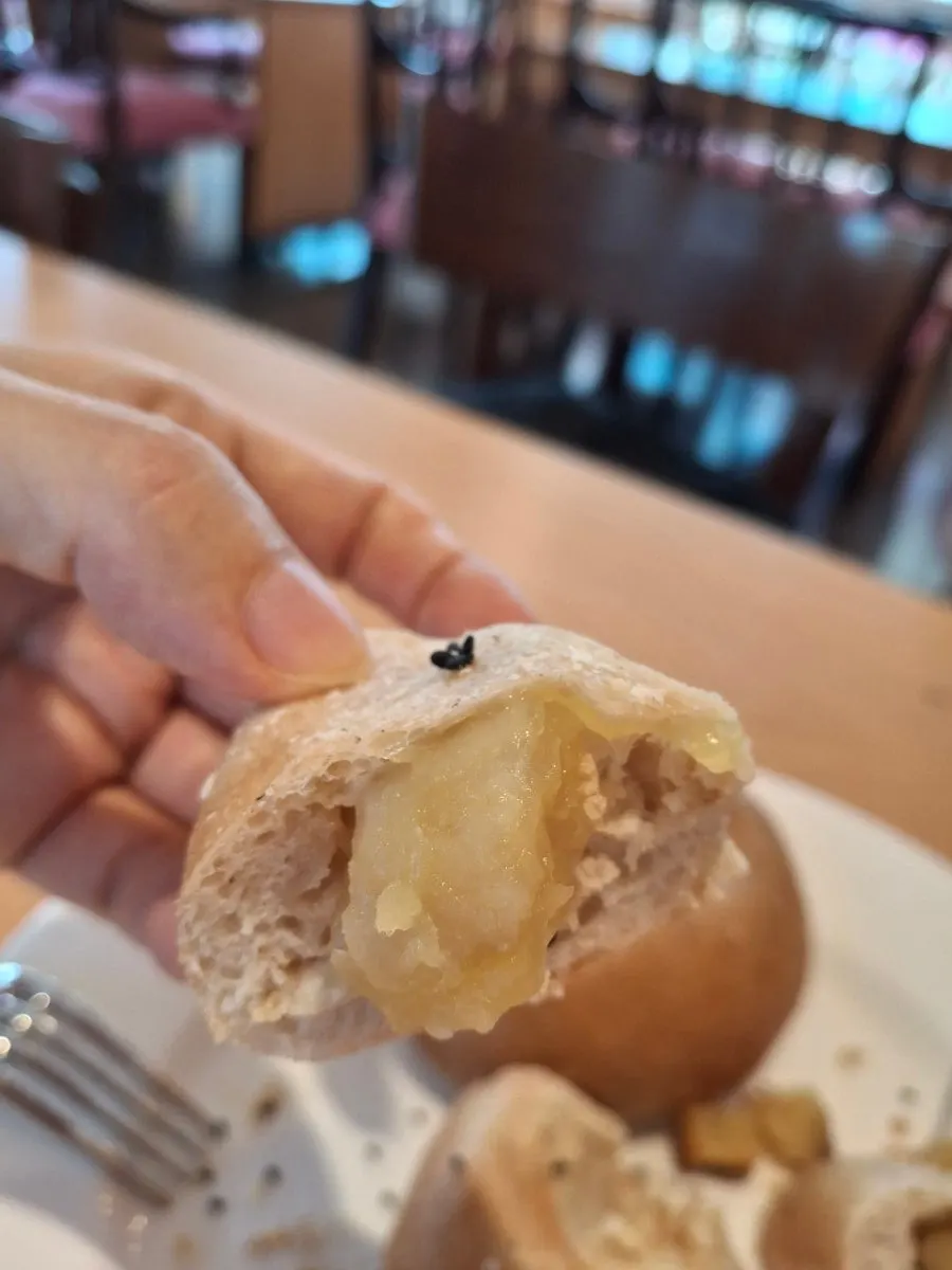 Cross-section of the chewy soboro chestnut bagel