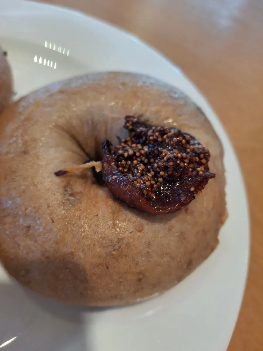 Bite-sized cross-section of the fig bagel