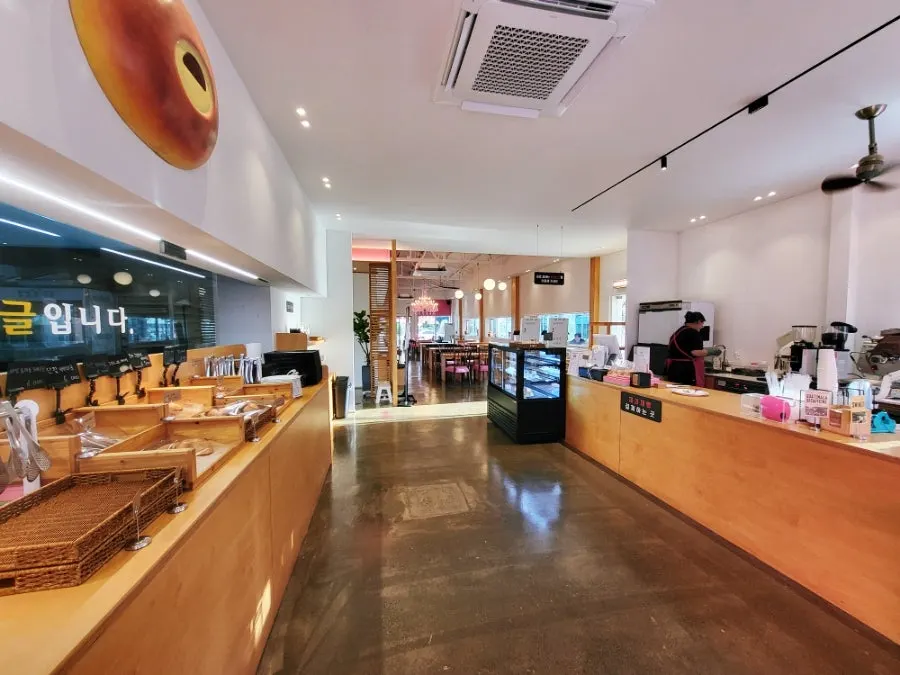 Pet-friendly terrace area at Pink Wall Cafe
