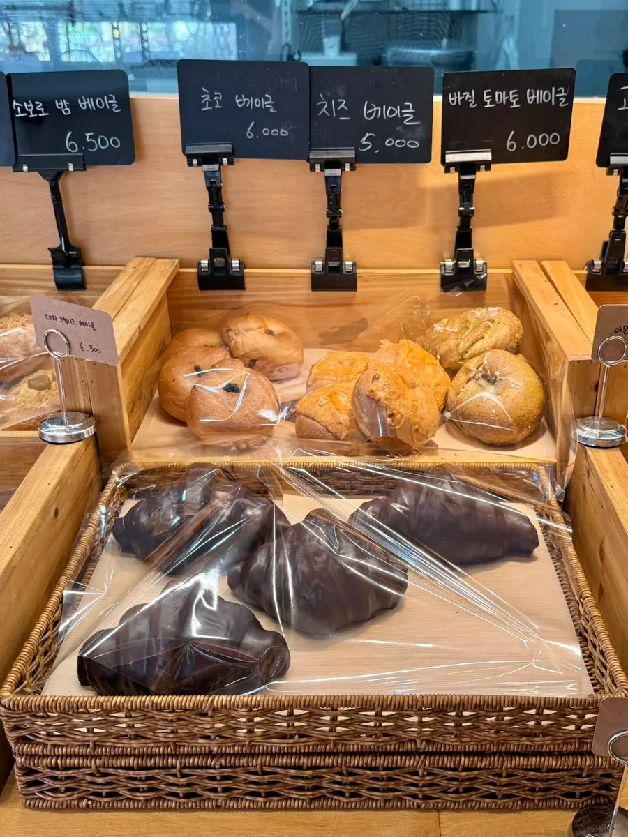 Cream cheese bagels on display at Pink Wall Cafe