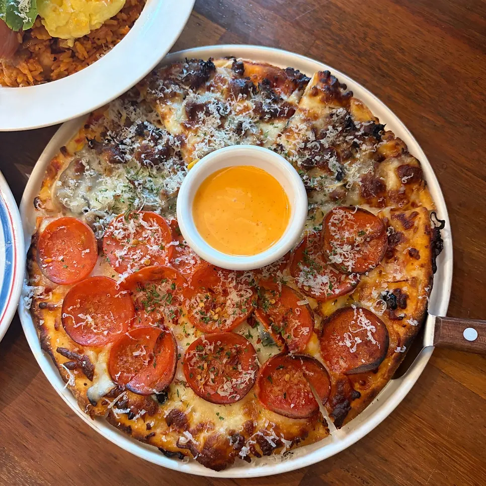 Bulgogi and pepperoni half-and-half pizza at Pino Cafe