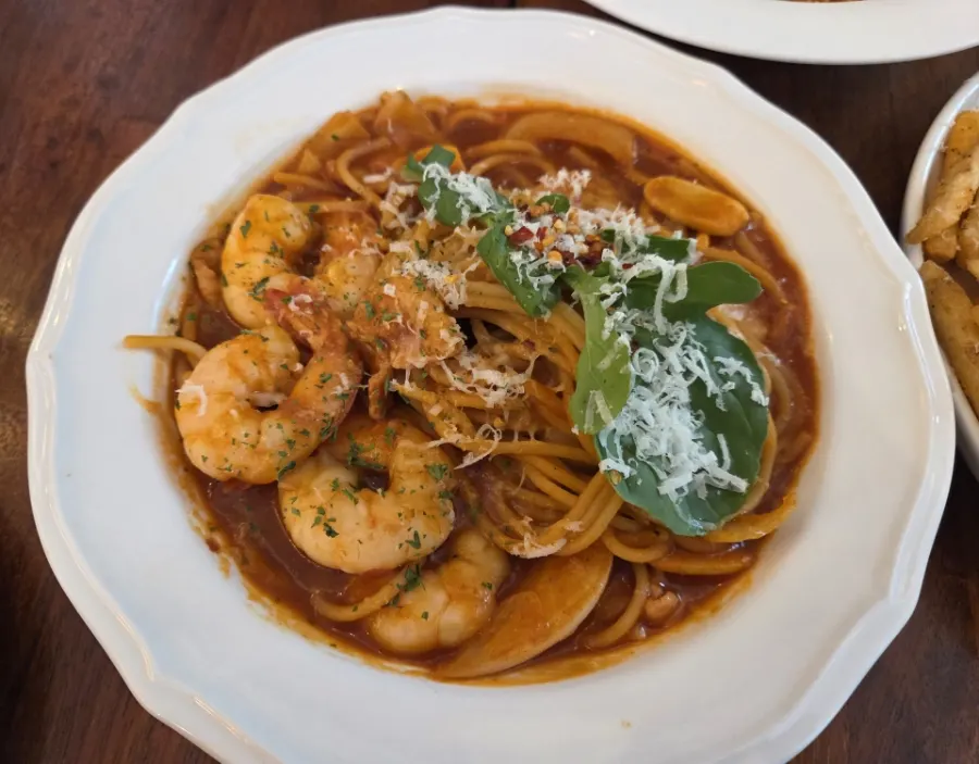 Plate of Pino Cafe's tomato-loaded pasta