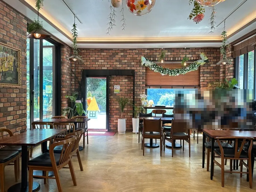 Exterior of Pino Cafe near Taehaksan Recreational Forest