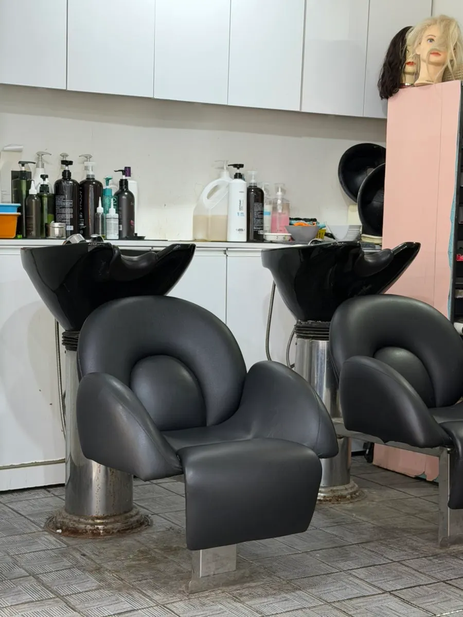 Pieum Hair coloring menu signboard