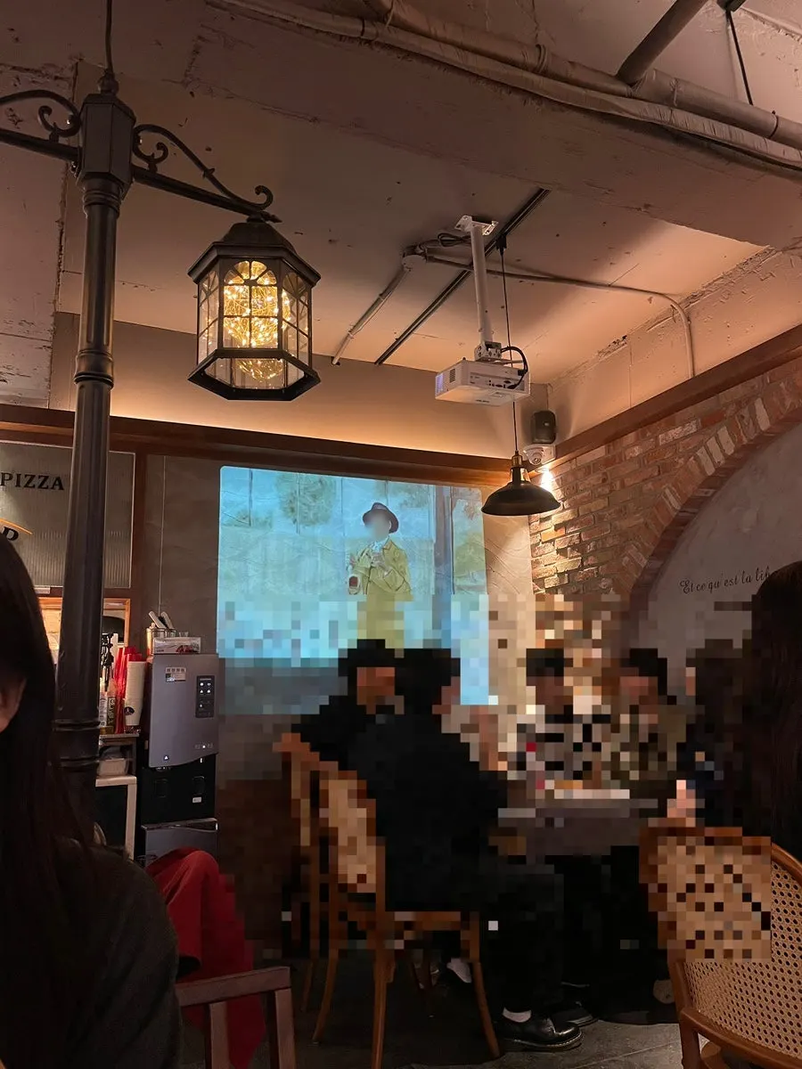 Entrance of Pizza E Michida Konkuk Branch
