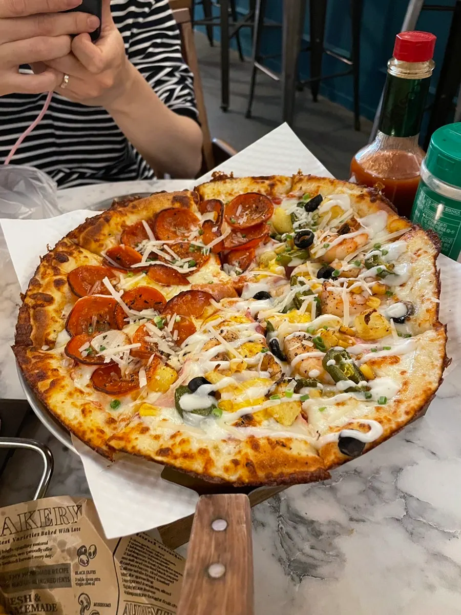 Table seating at Pizza E Michida Konkuk Branch