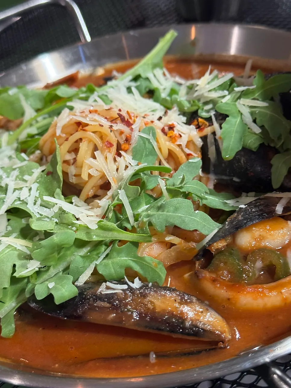 토마토 베이스 파스탕 국물과 면