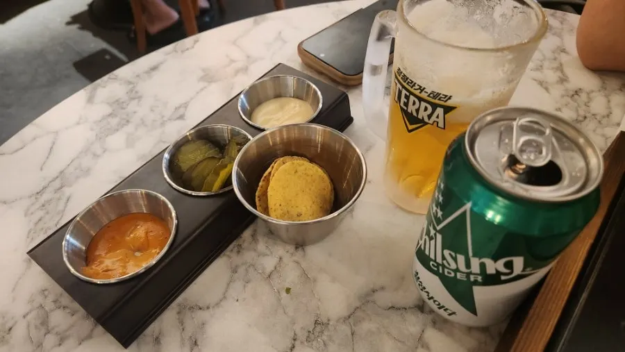 Draft beer and drinks served first