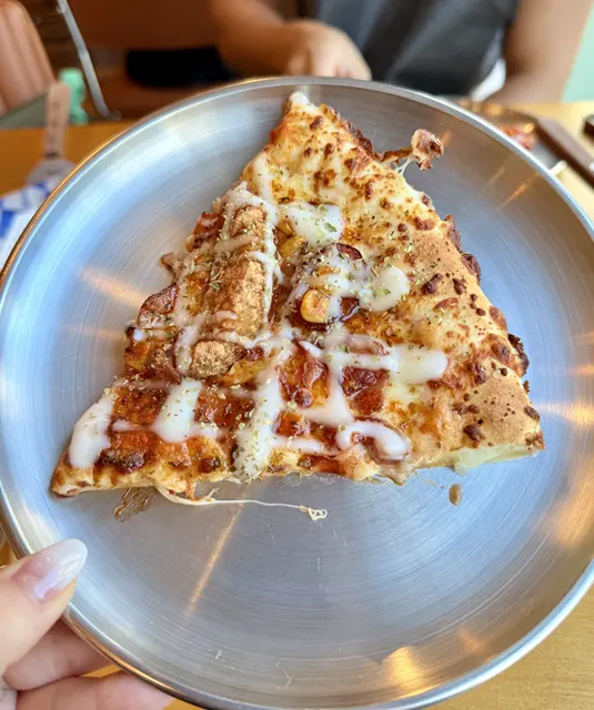 Deutsch fillet potato pizza topped with potatoes
