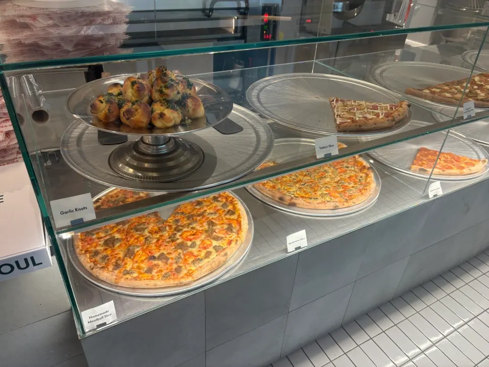 Slices chosen in front of the showcase