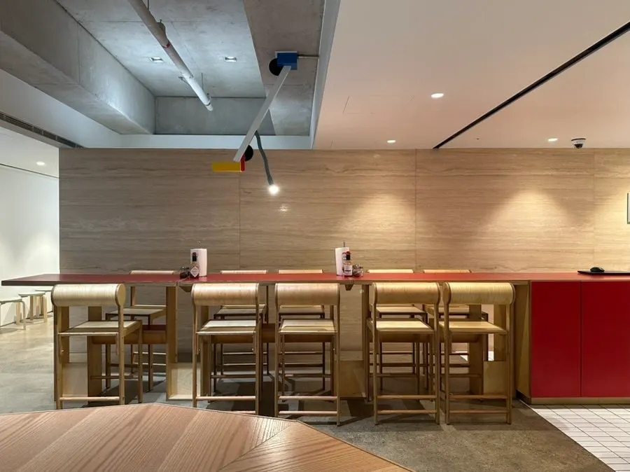 Spacious basement floor interior