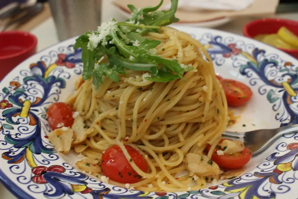 Aglio e olio with garlic and cherry tomatoes