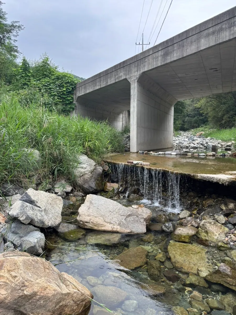 Small waterfall near the campground