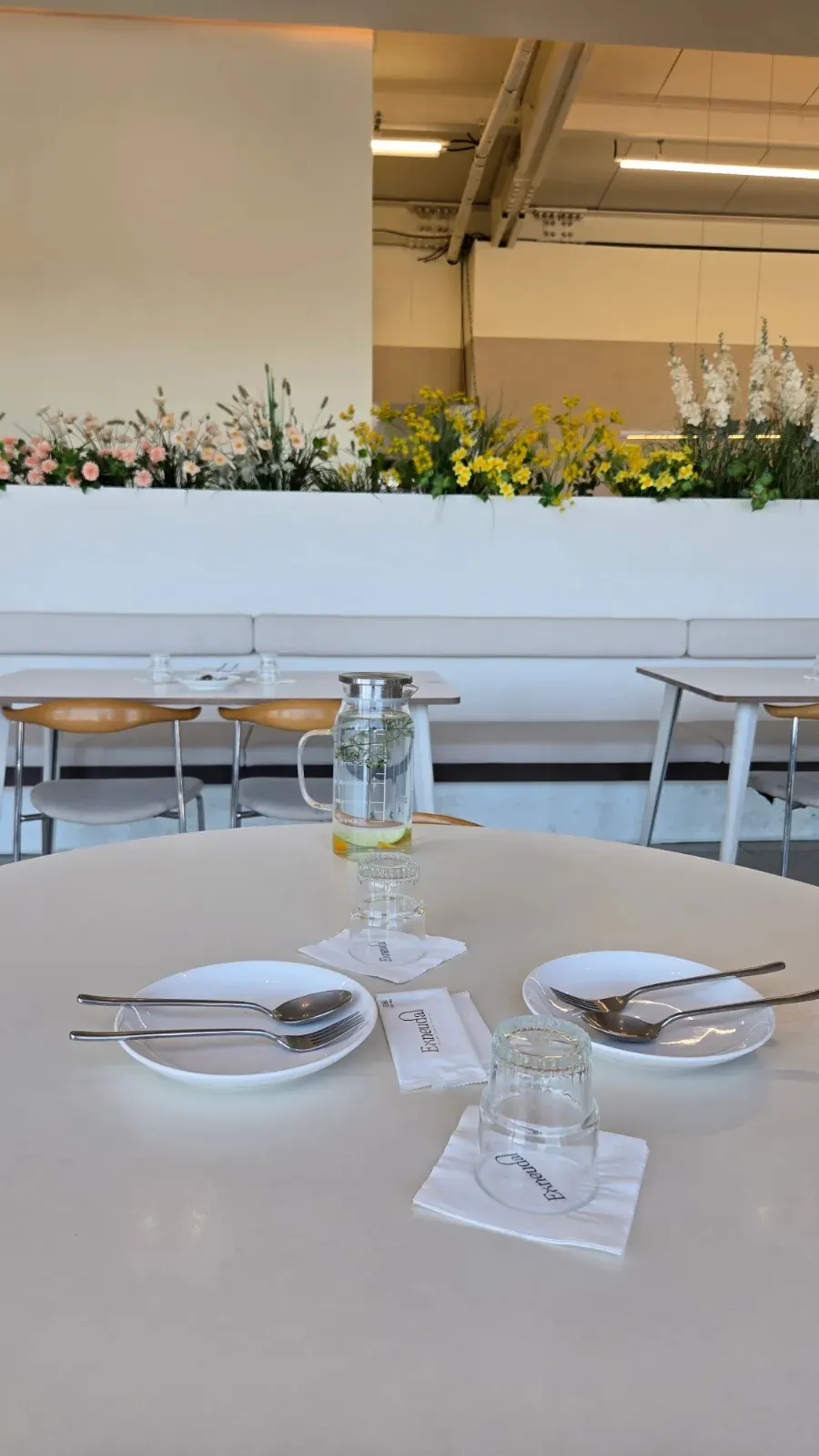 Vertical photo of a table setting at Eoneu Dal