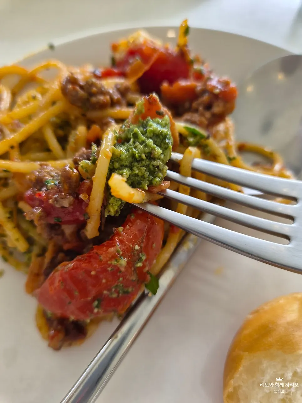 Basil Tomato Pasta with great umami