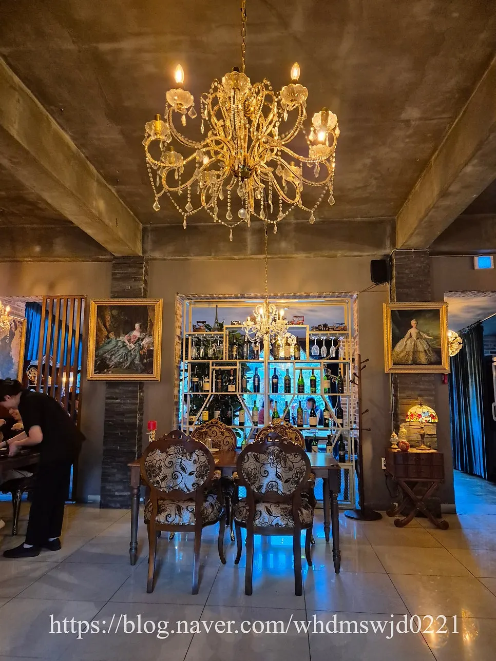 Elegant atmosphere at From Italy