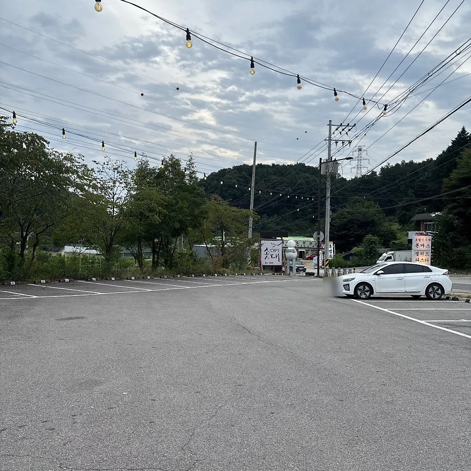 From Italy's parking lot and entrance path