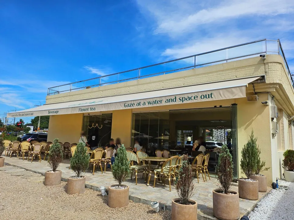 Outdoor terrace seating at the annex