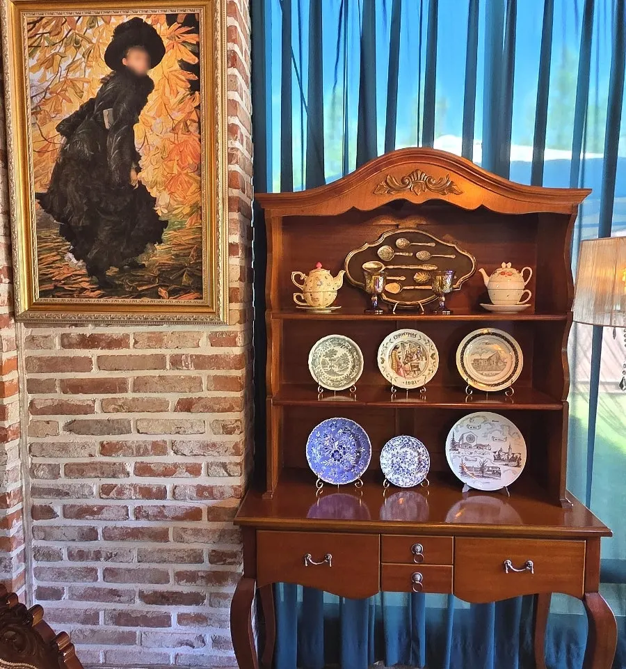 Space at From Italy decorated with antique decor pieces