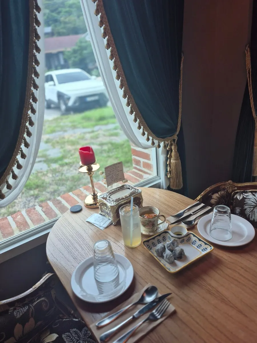 Window seat at From Italy overlooking the Gomo-ri landscape