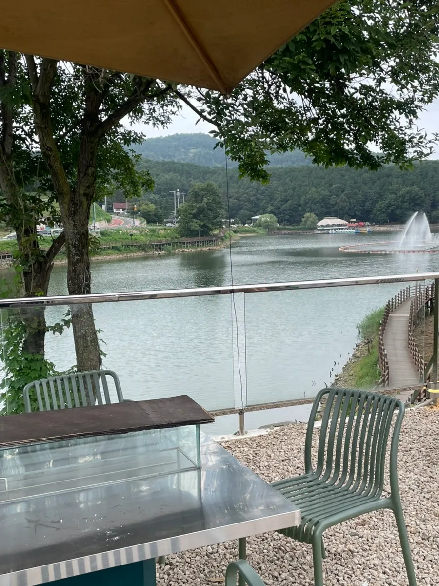 Geurine Oasis outdoor terrace