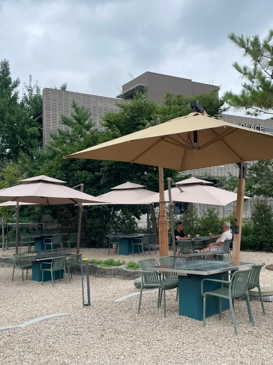 Geurine Oasis outdoor space