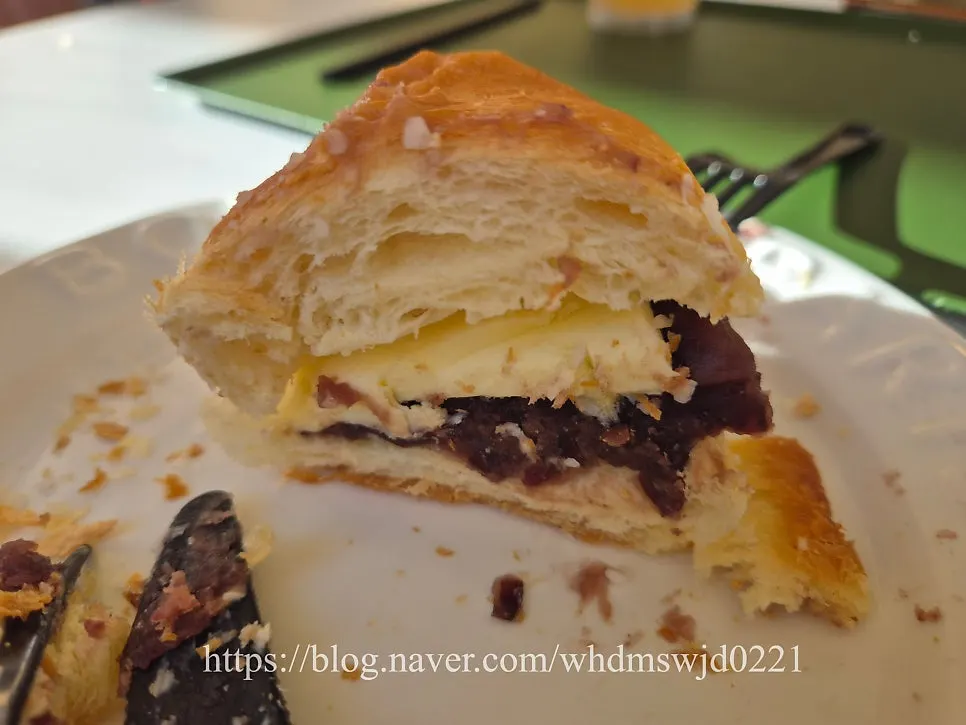 Ang-butter salt bread