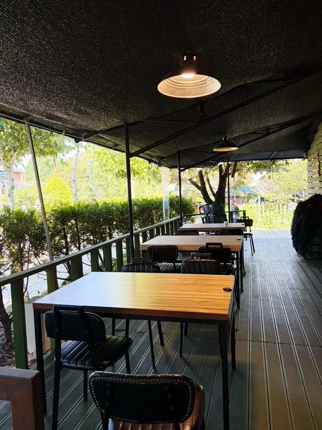 명이몽 입구 주변 모습