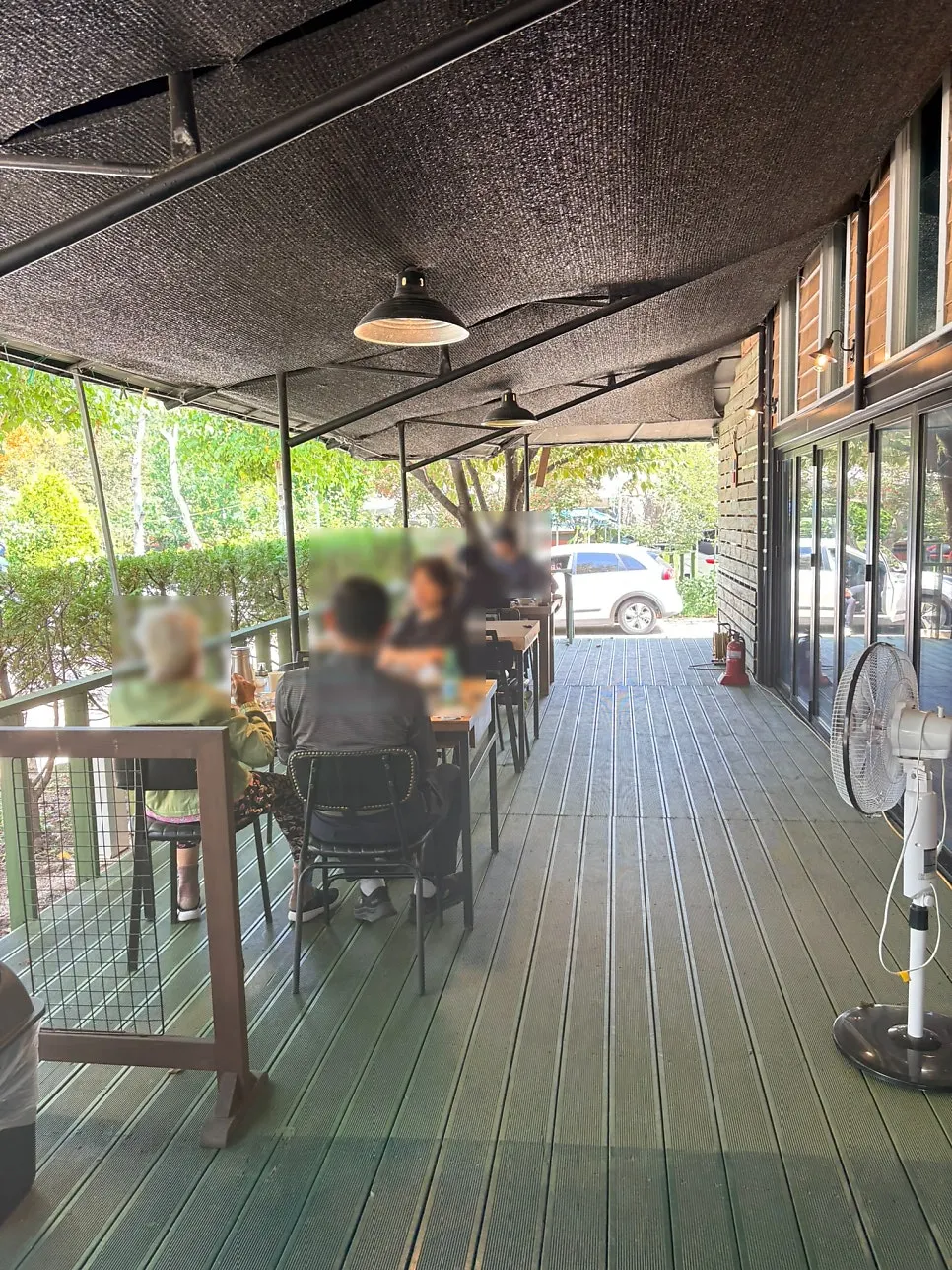 Family customers seated inside Myeongimong