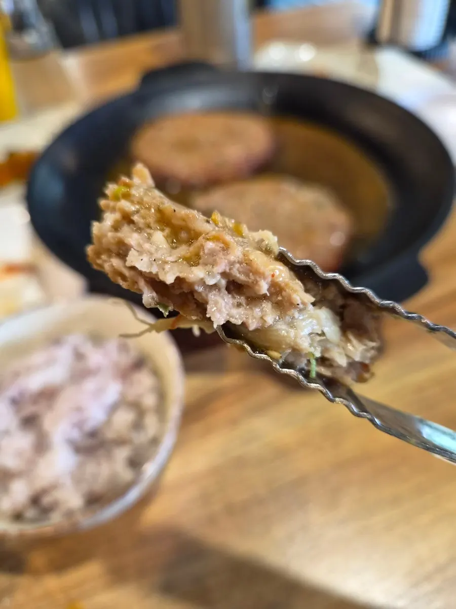 Plate of sliced tteokgalbi