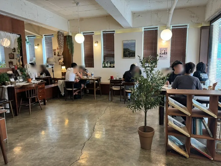 Oseuseu店门口拍照点