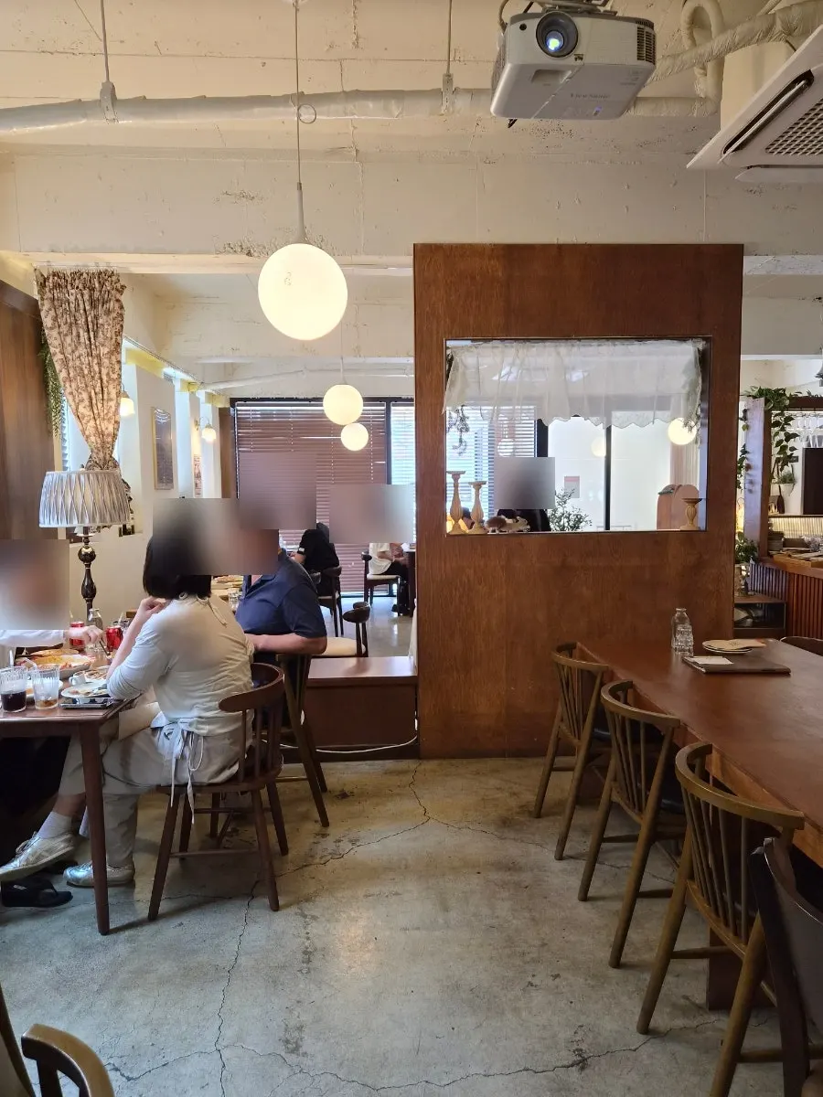 오스스 입구 주변 모습