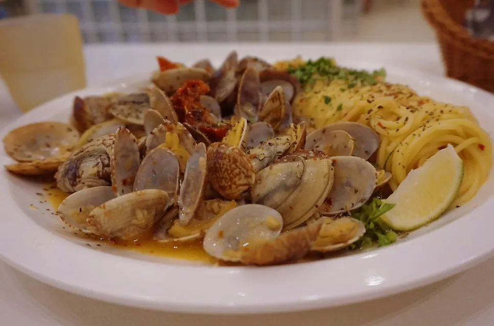 Pasta vongole con almejas nacionales