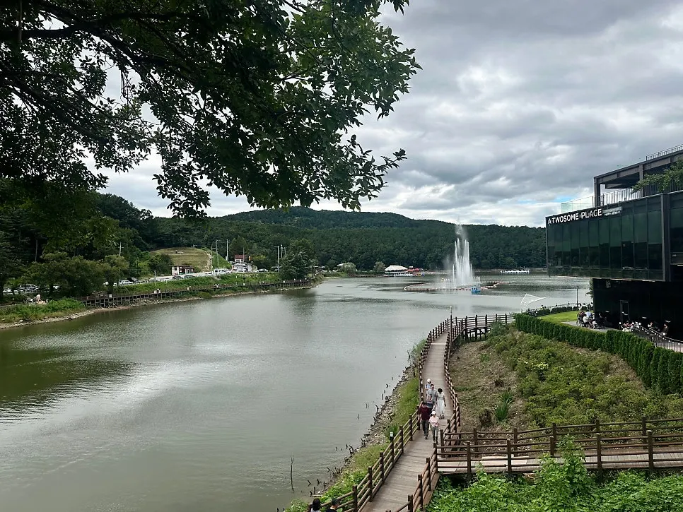 Outdoor view toward Gomo Reservoir