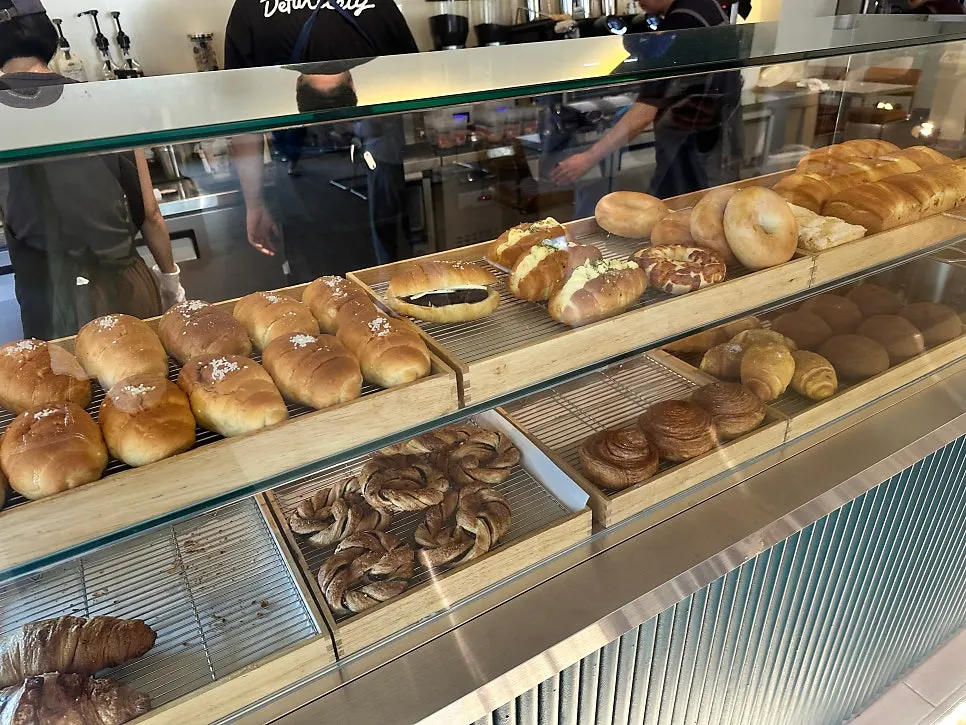 Display of bakery items baked on-site