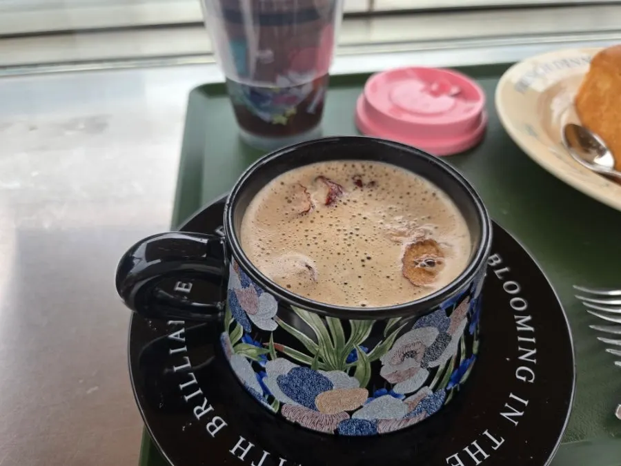 Salt Schpanner and ssanghwa tea