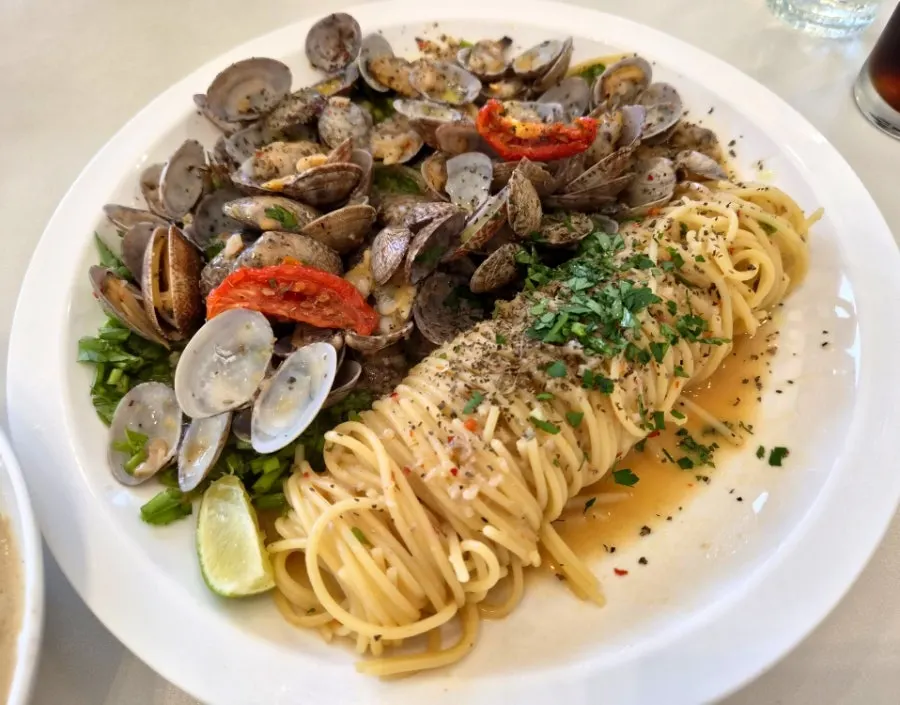 Vongole pasta and white ragu gnocchi