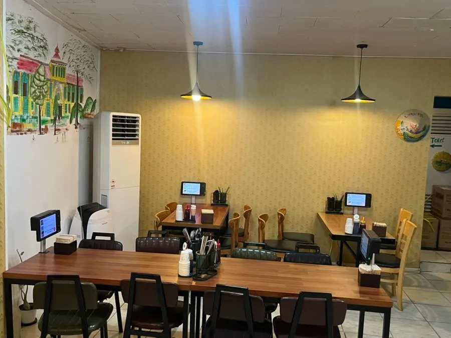 Interior seating at Phodam Jeonju City Hall Branch