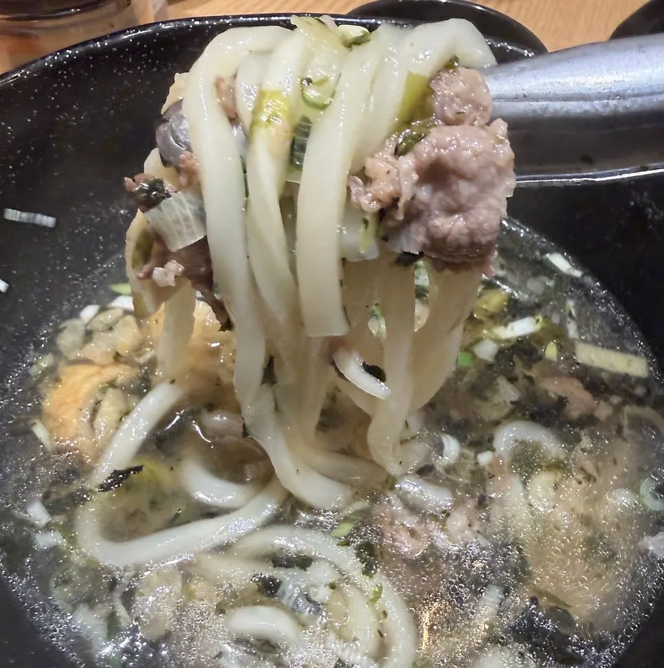 Yukhoe with sweet and salty seasoning